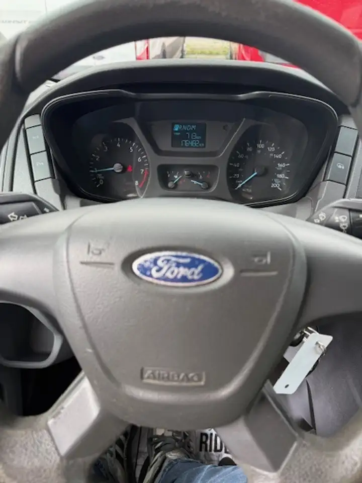 Ford Transit Cargo Van снимка Ford Transit Cargo Van