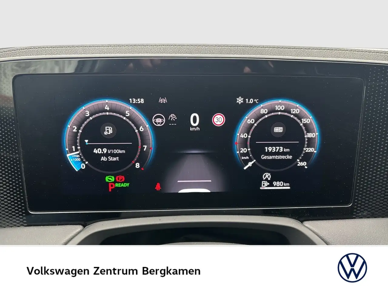 Volkswagen Passat Variant 1.5 eTSI BUSINESS AHK 360CAM ACC 12