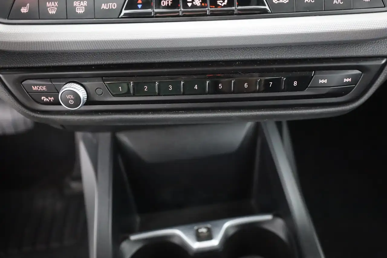 BMW 118 118i Advantage Aut. LED Navi Sitzheizung, миниатюра 12