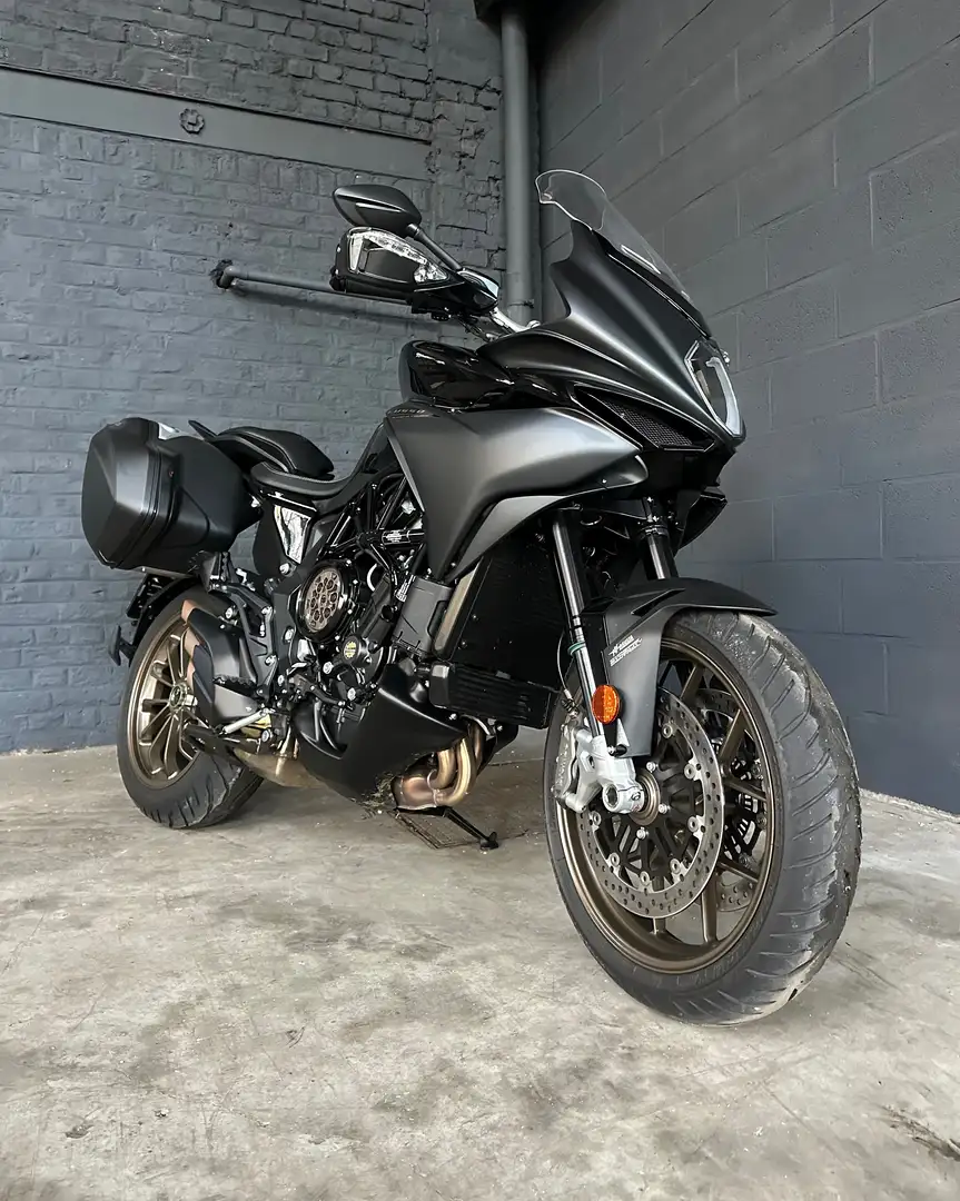 MV Agusta Turismo Veloce 800 Lusso SCS démo bike Zwart - 2