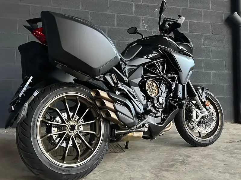 MV Agusta Turismo Veloce 800 - foto 3