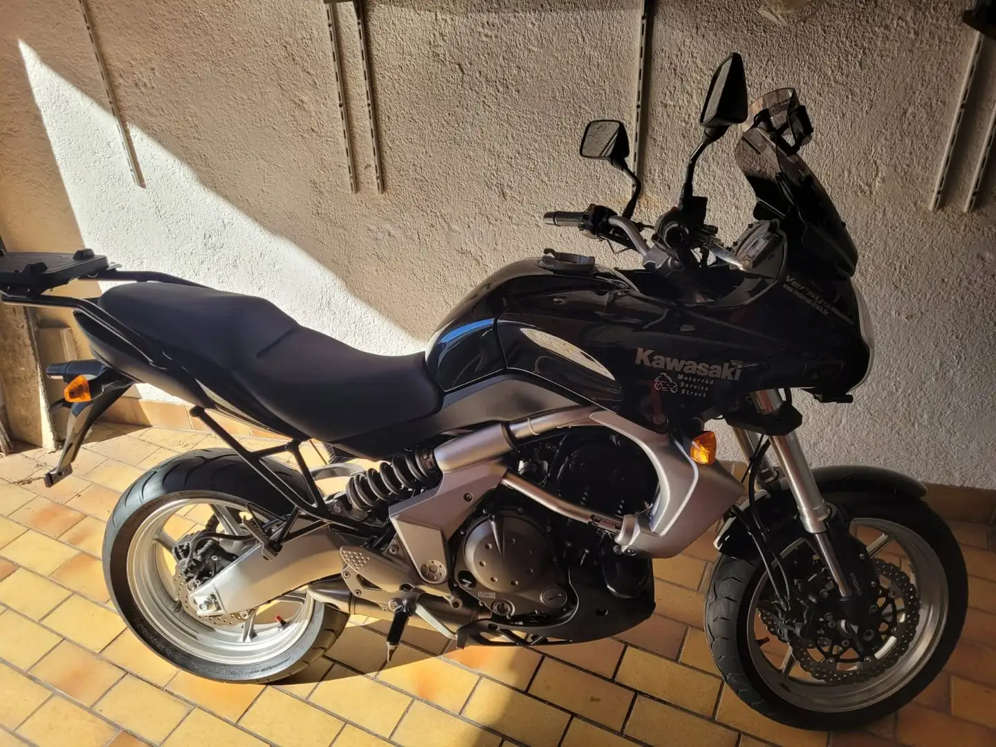 Kawasaki Versys 650 Negru - 1