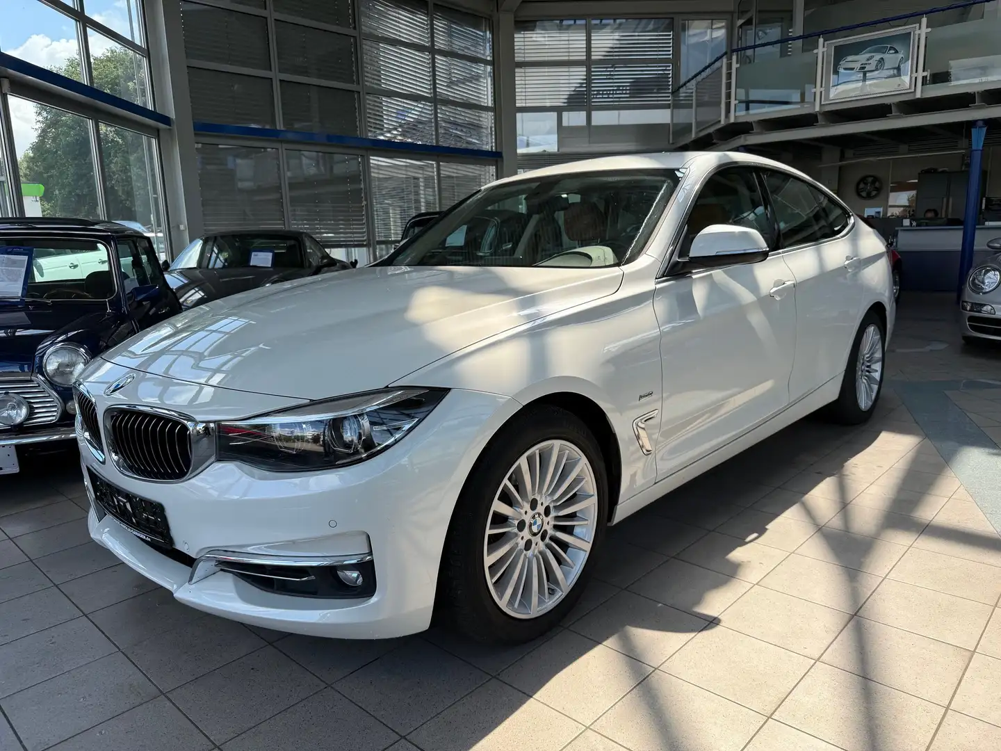 BMW 320 320 i Gran Turismo xDrive Luxury Line Automatik Blanco - 1