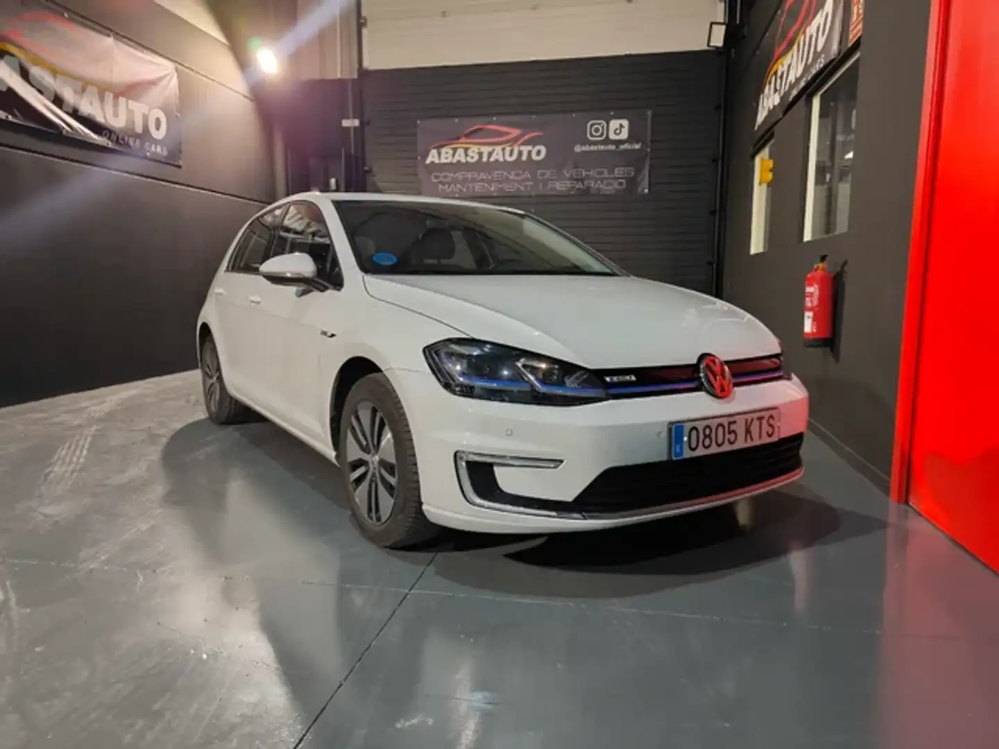 Volkswagen Golf e-Golf ePower Blanco - 1