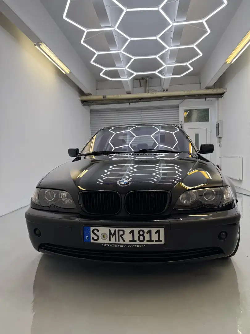 BMW 320 320i Edition Sport Schwarz - 2