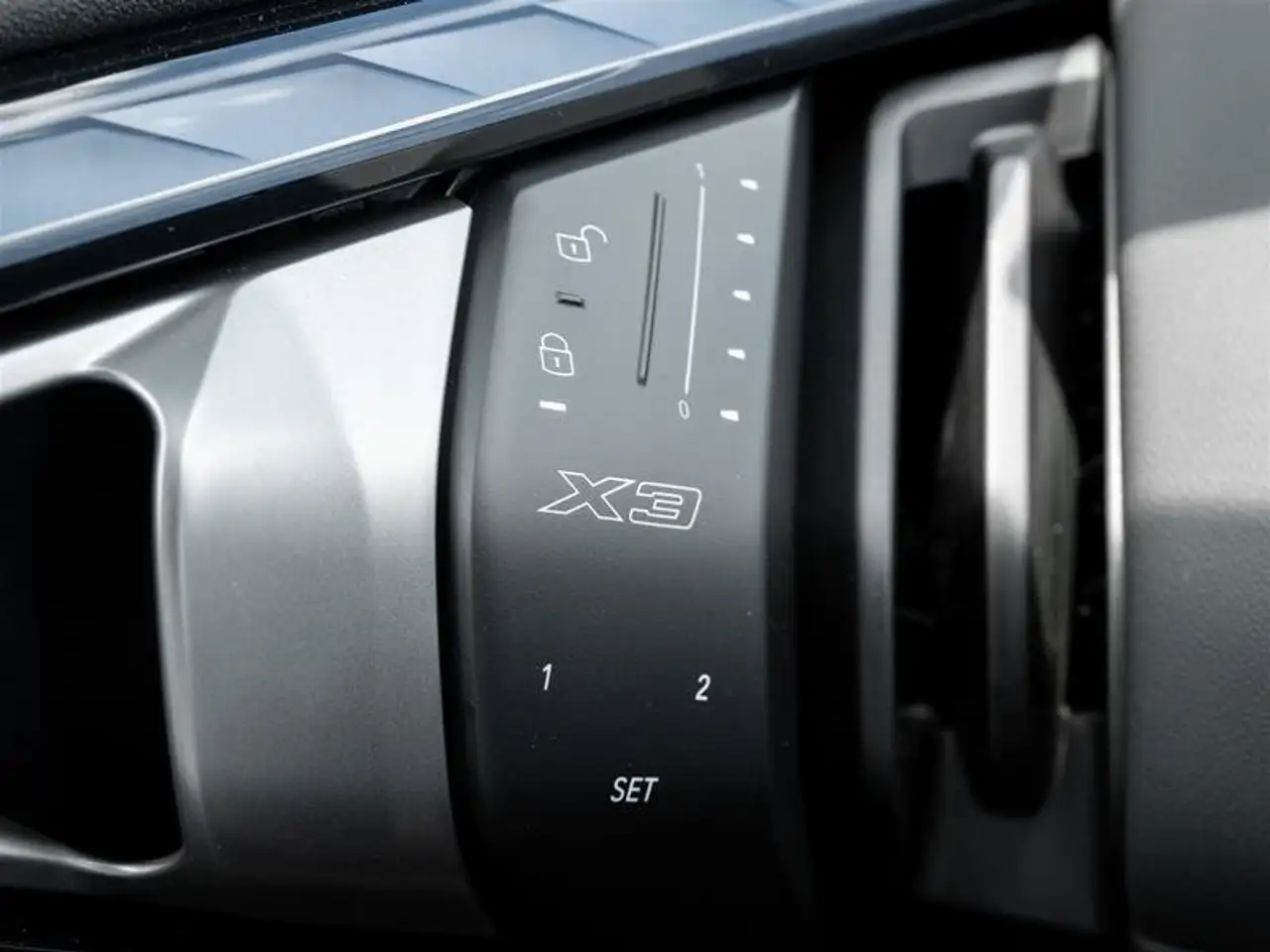 BMW X3 photo BMW X3