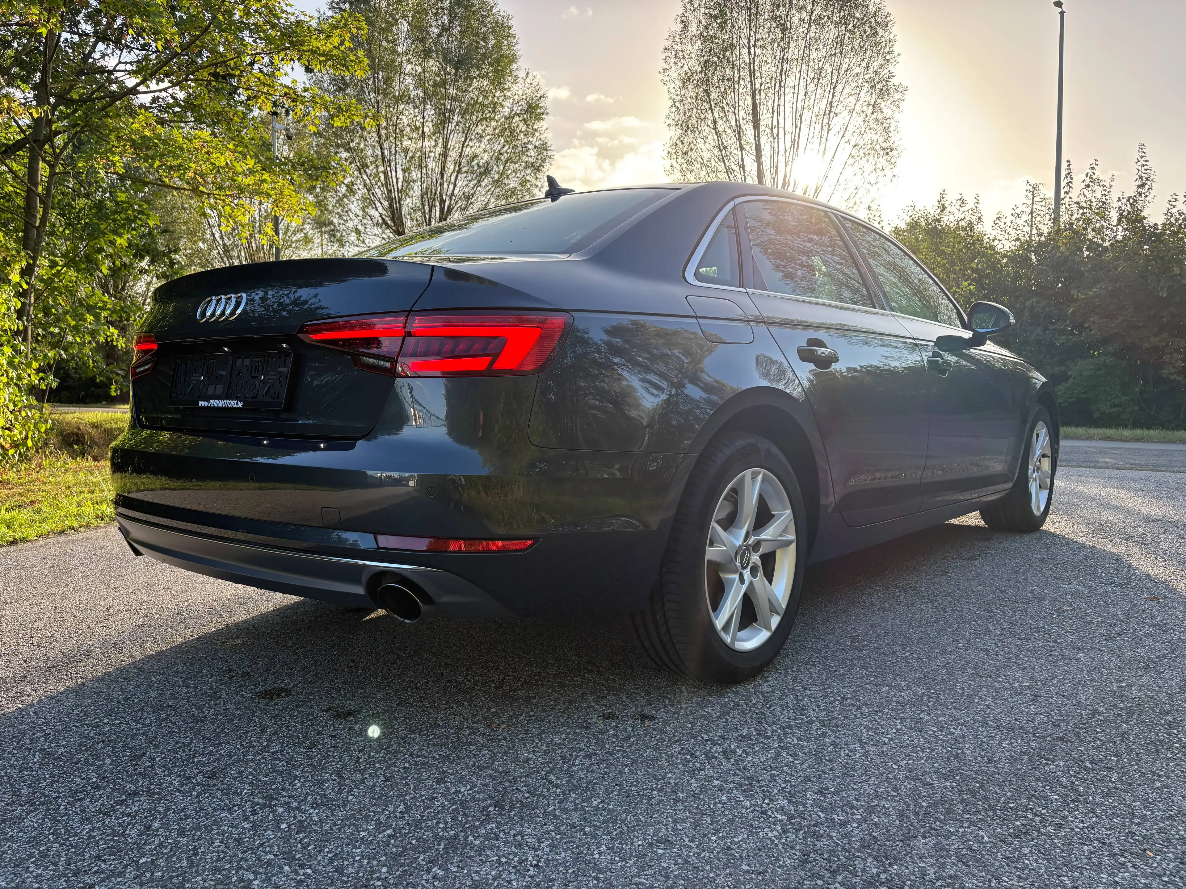 Audi A4 A4 2.0 TFSI ultra Sport S tronic - Garantie * Matrix LED * Leder * DAB — photo 4