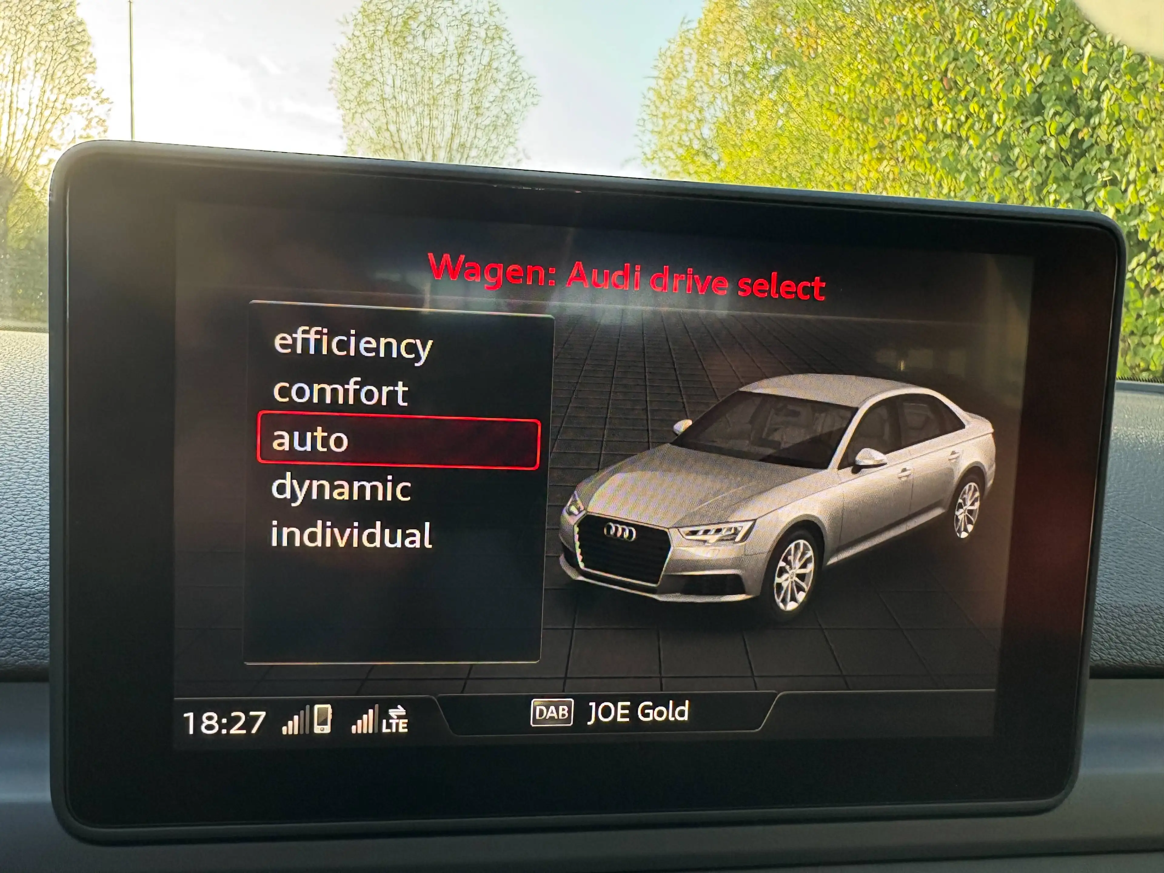 Audi A4 A4 2.0 TFSI ultra Sport S tronic - Garantie * Matrix LED * Leder * DAB — photo 13