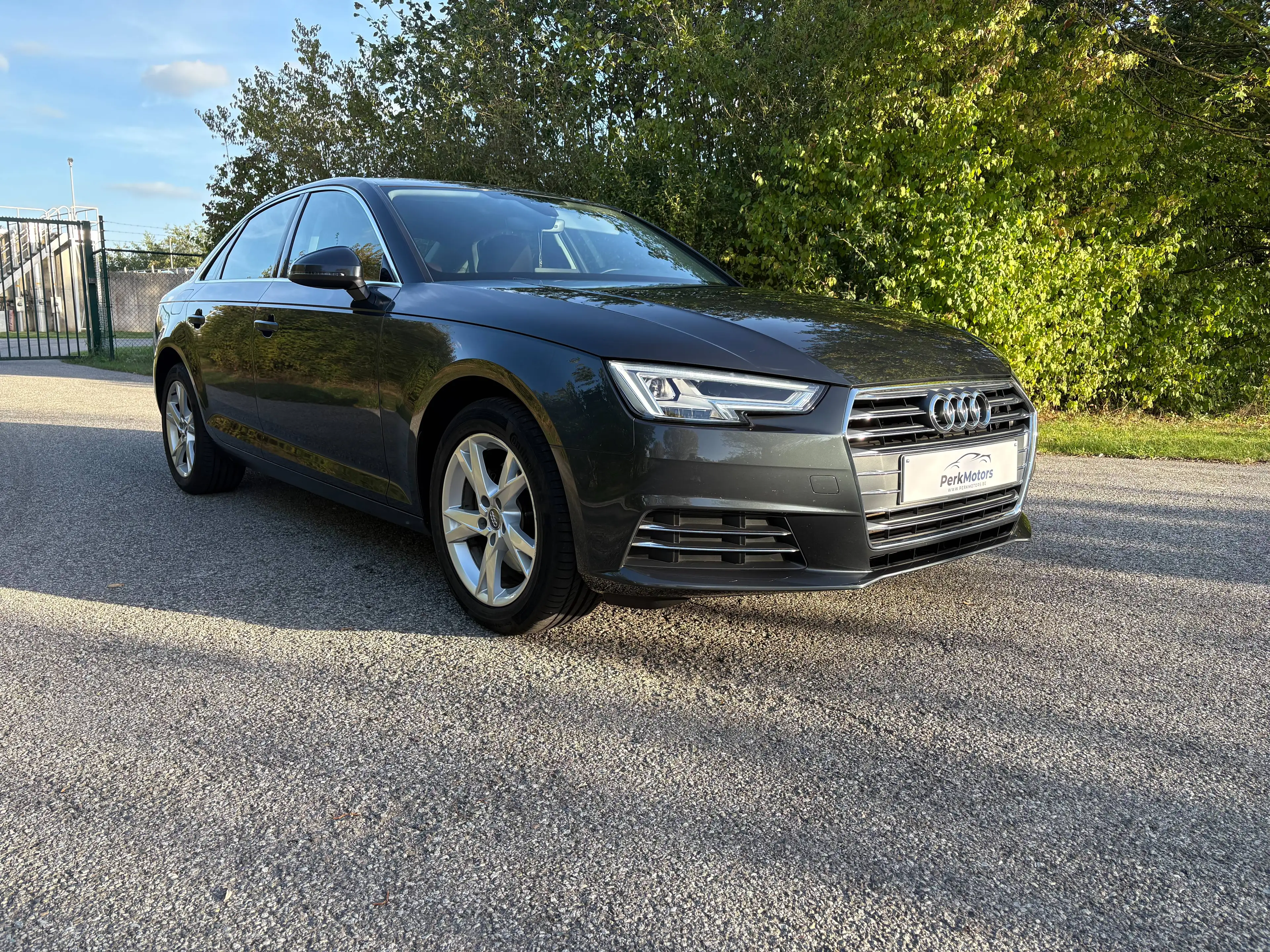 Audi A4 A4 2.0 TFSI ultra Sport S tronic - Garantie * Matrix LED * Leder * DAB — photo 3