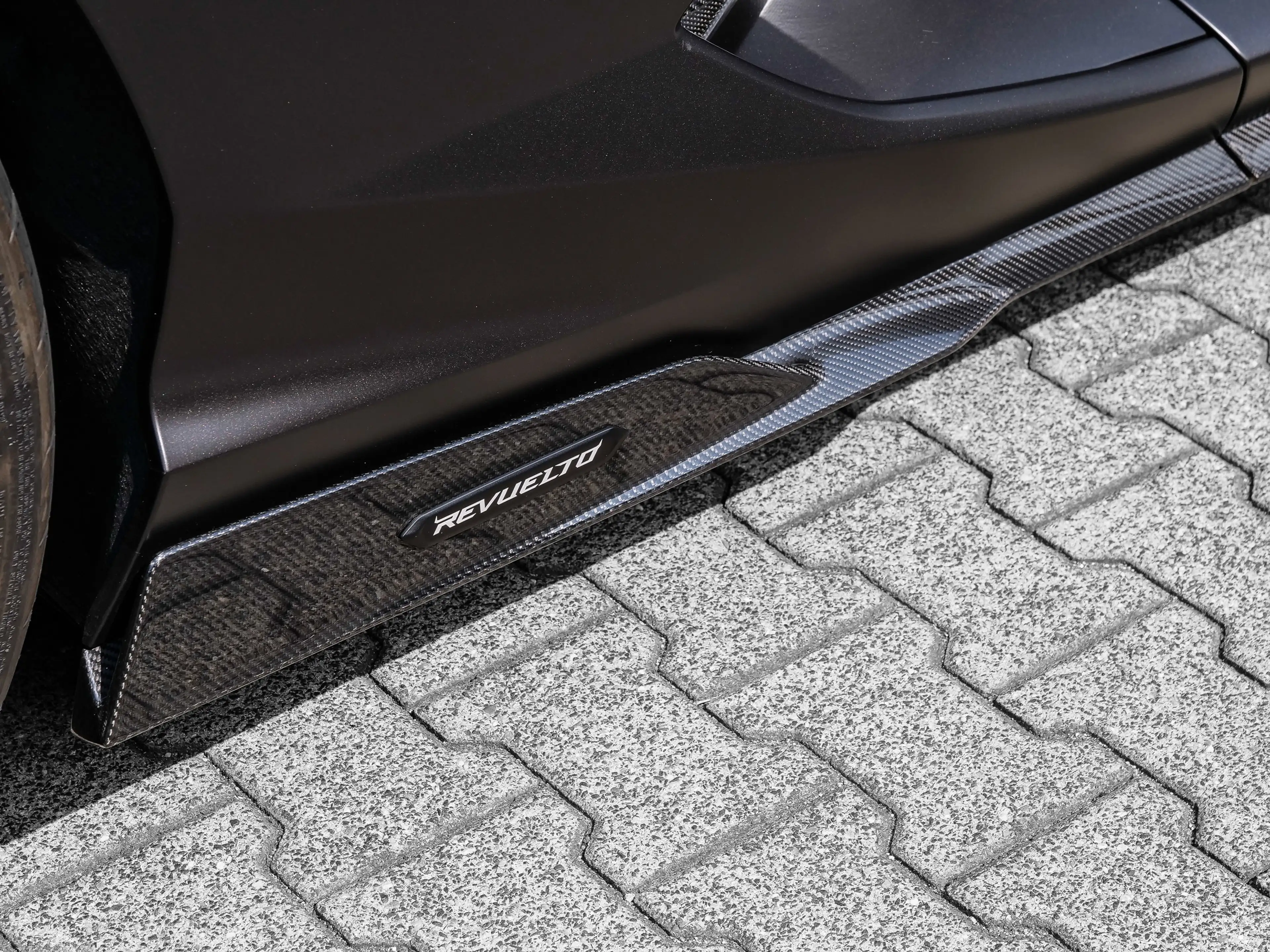 Lamborghini Revuelto Marrone Apus, Lower&Upper Carbon Pack — photo 12
