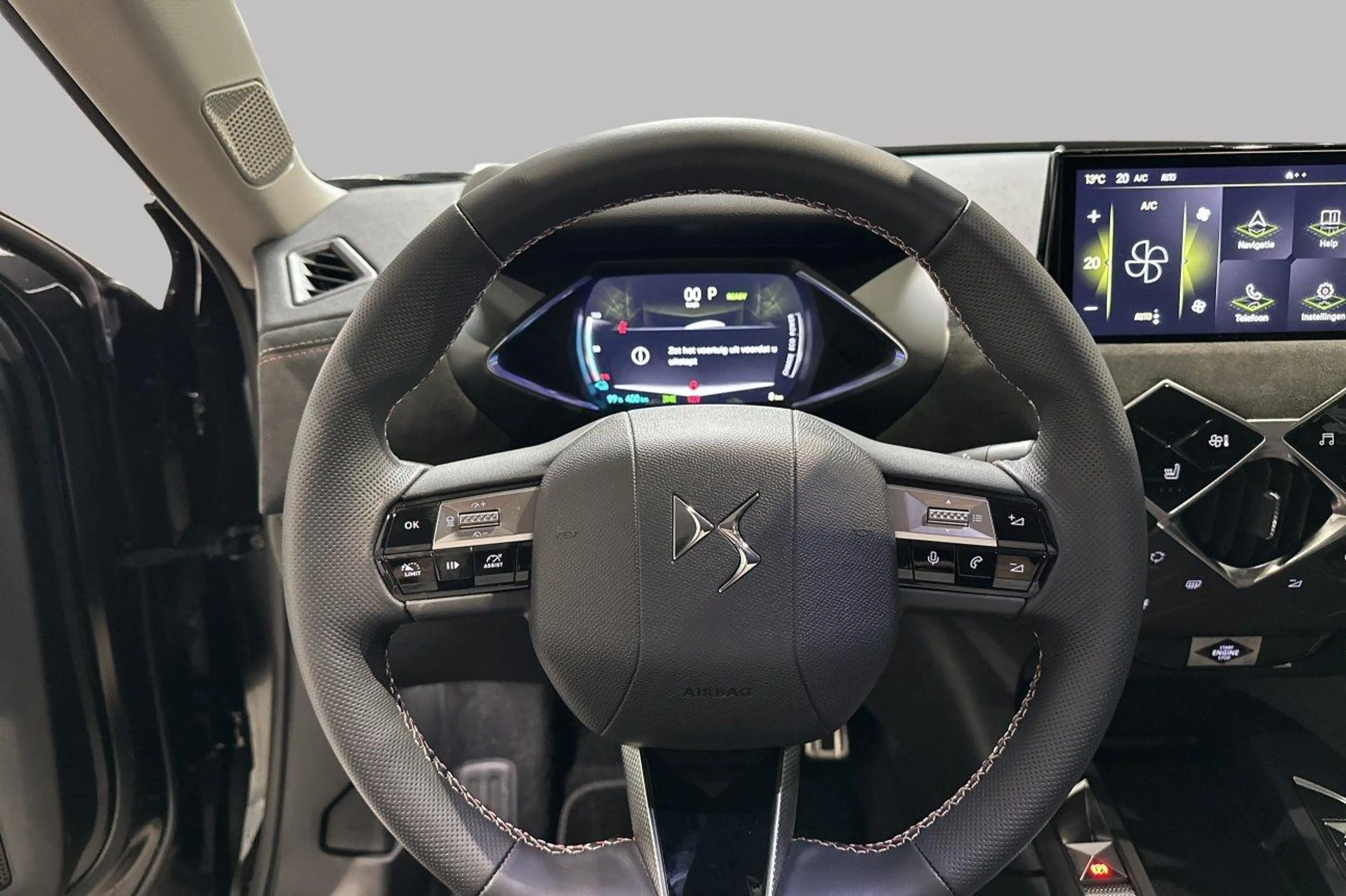DS Automobiles DS 3 PERFORMANCE LINE E-TENSE — photo 12