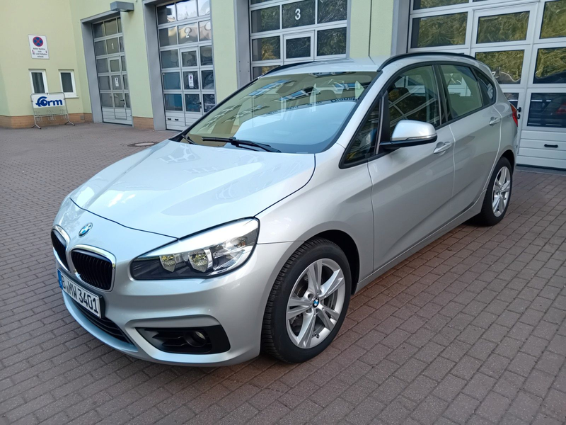 BMW 218 i Active Tourer * 1.Hand * INSP+TÜV neu * Top