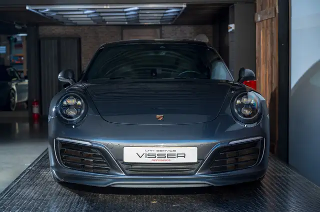 Porsche 991 .2 3.0 Carrera 4S PDK Achatgrau-metallic.
