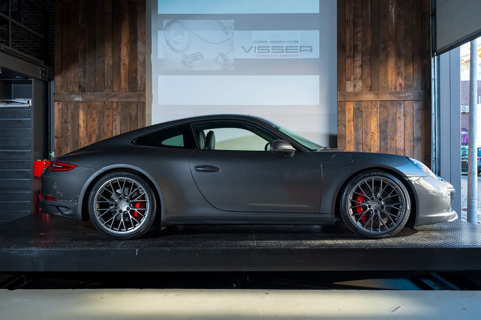 Porsche 991 .2 3.0 Carrera 4S PDK Achatgrau-metallic. Gris - 2