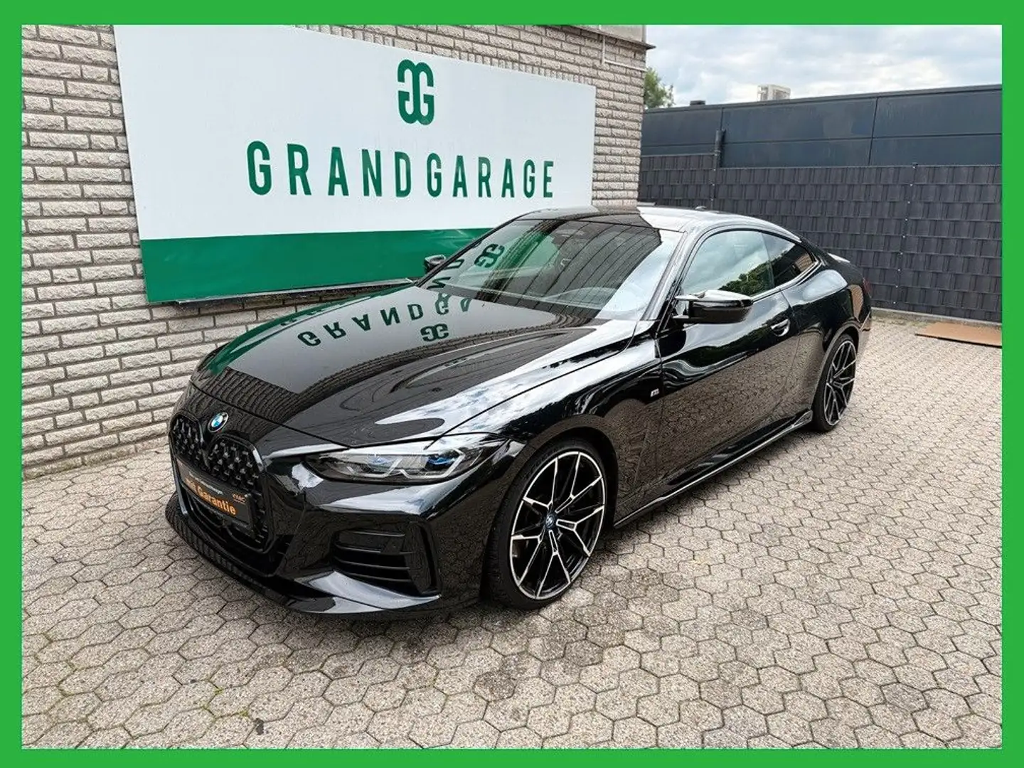BMW M440 i Coupe xDrive M-Sportpaket Head-Up Zwart - 1
