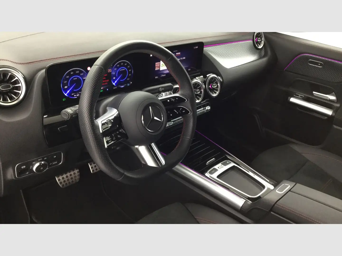 Mercedes-Benz EQA 250+ AMG Night Edition Plateado - 2