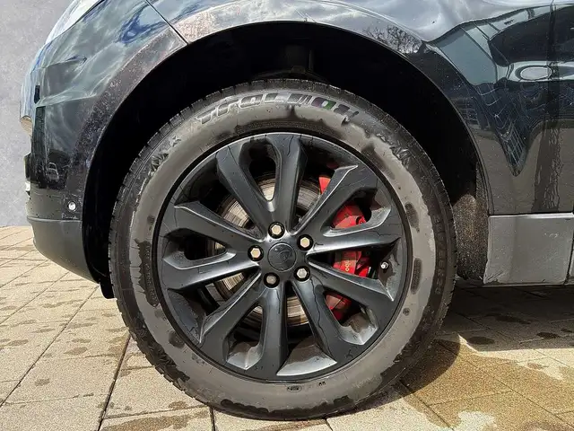 Land Rover Range Rover Sport view 9