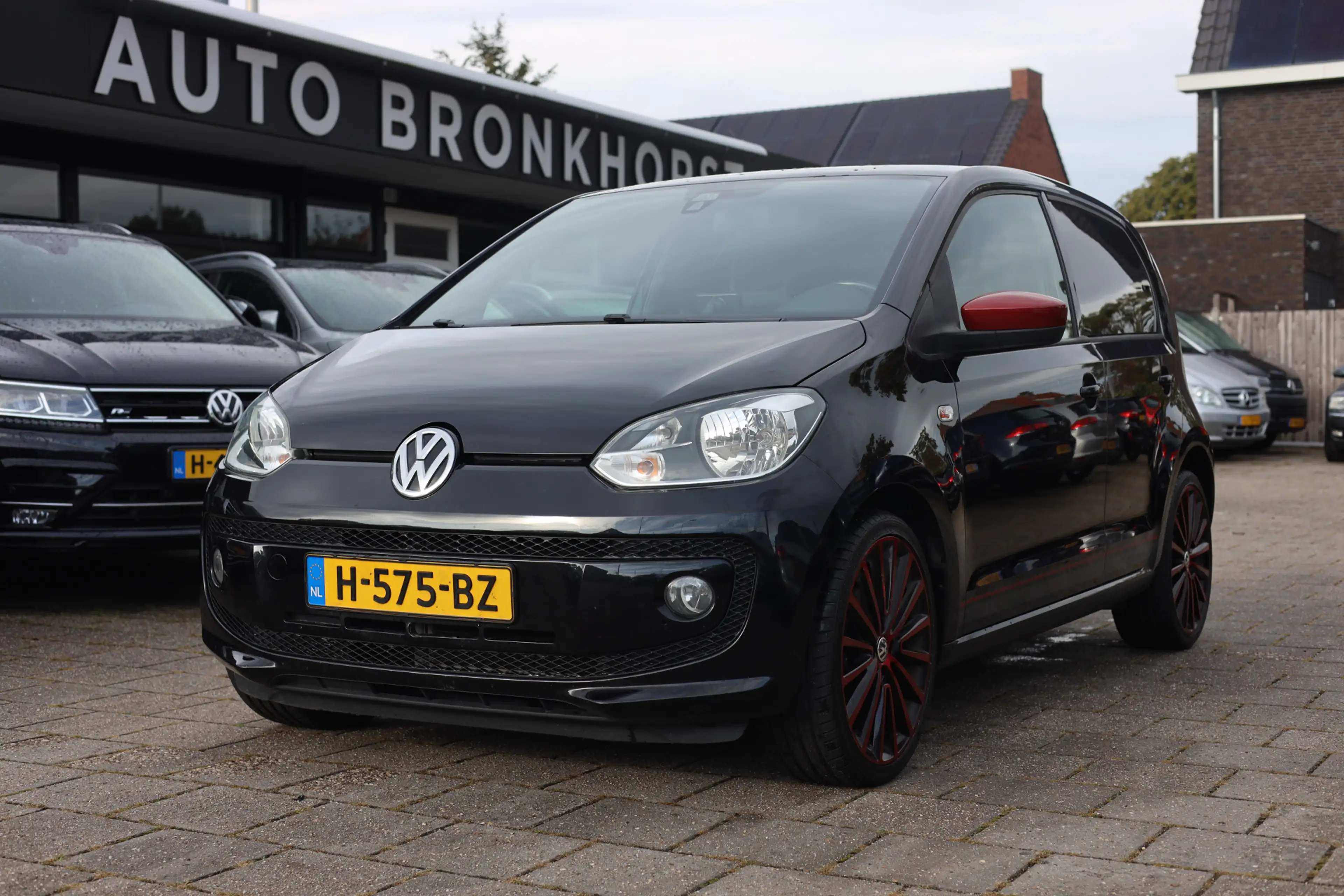 Volkswagen up! 1.0 HIGH UP! BLUEMOTION I AUT I 17 INCH I CRUISE I