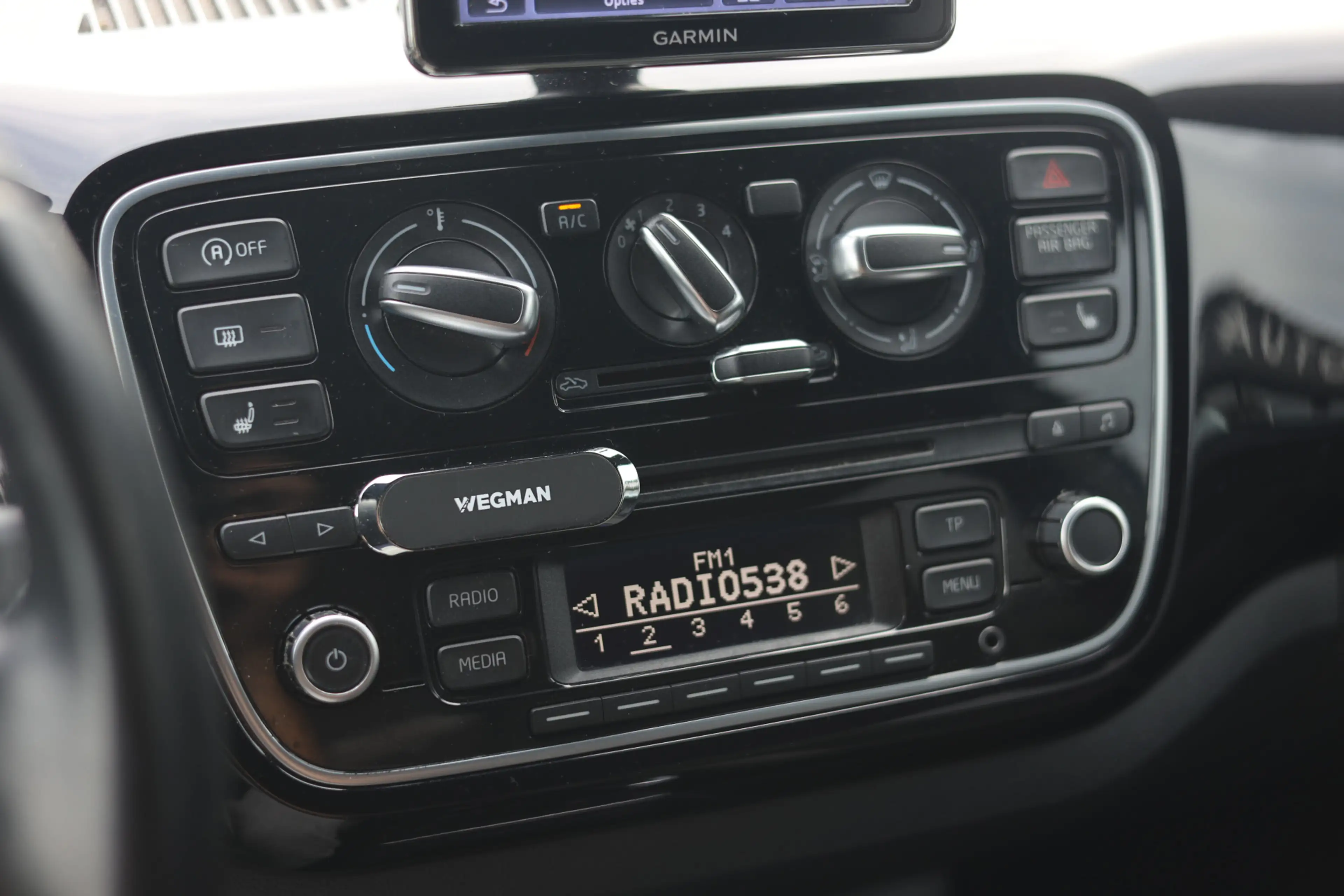 Volkswagen up! 1.0 HIGH UP! BLUEMOTION I AUT I 17 INCH I CRUISE I — photo 13