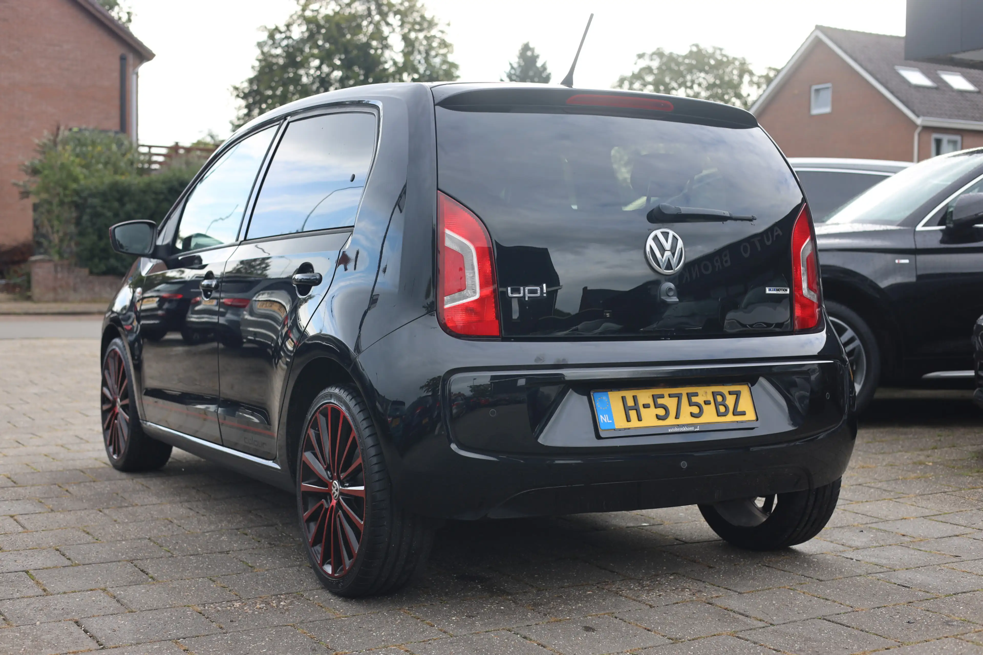 Volkswagen up! 1.0 HIGH UP! BLUEMOTION I AUT I 17 INCH I CRUISE I — photo 5