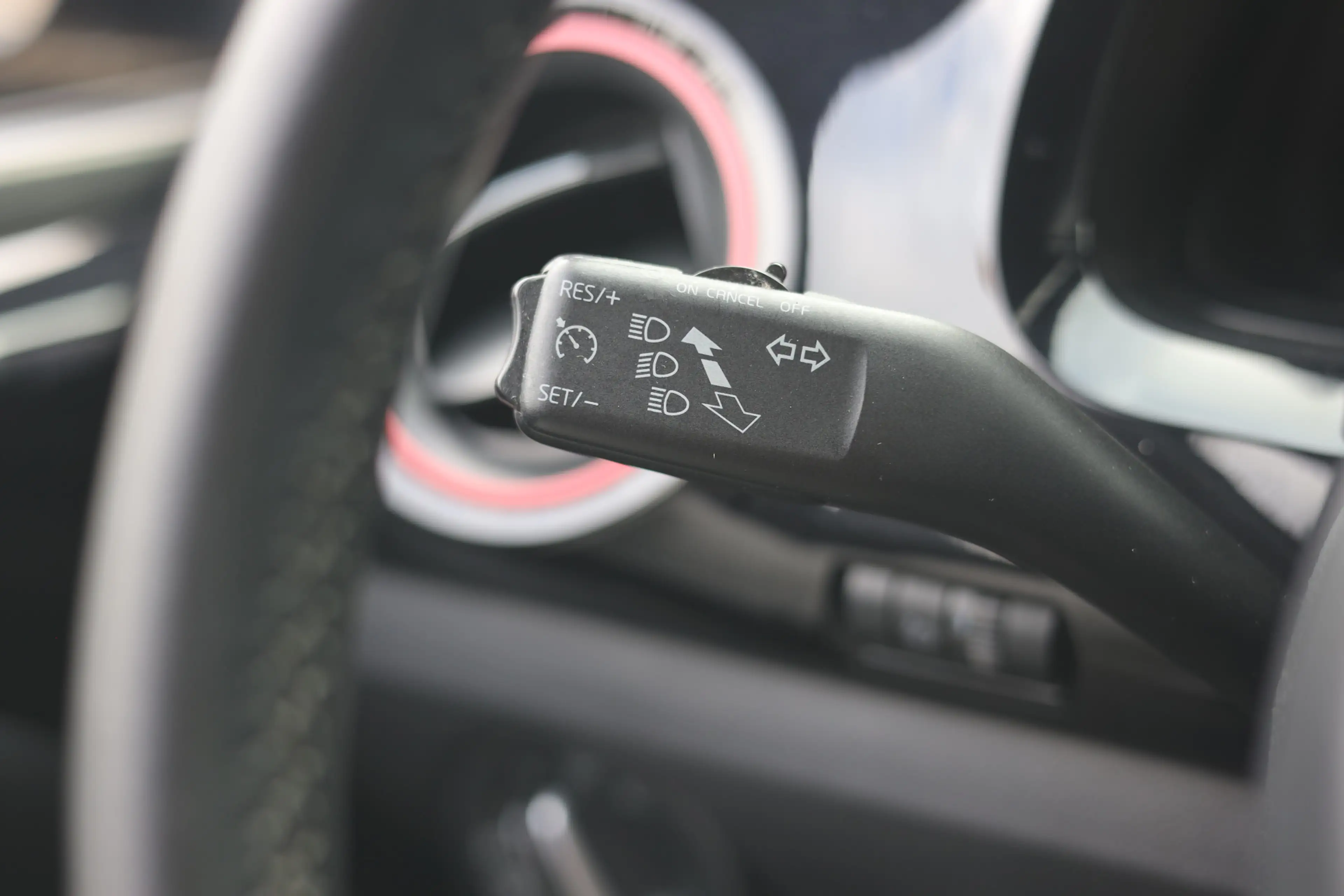 Volkswagen up! 1.0 HIGH UP! BLUEMOTION I AUT I 17 INCH I CRUISE I — photo 15