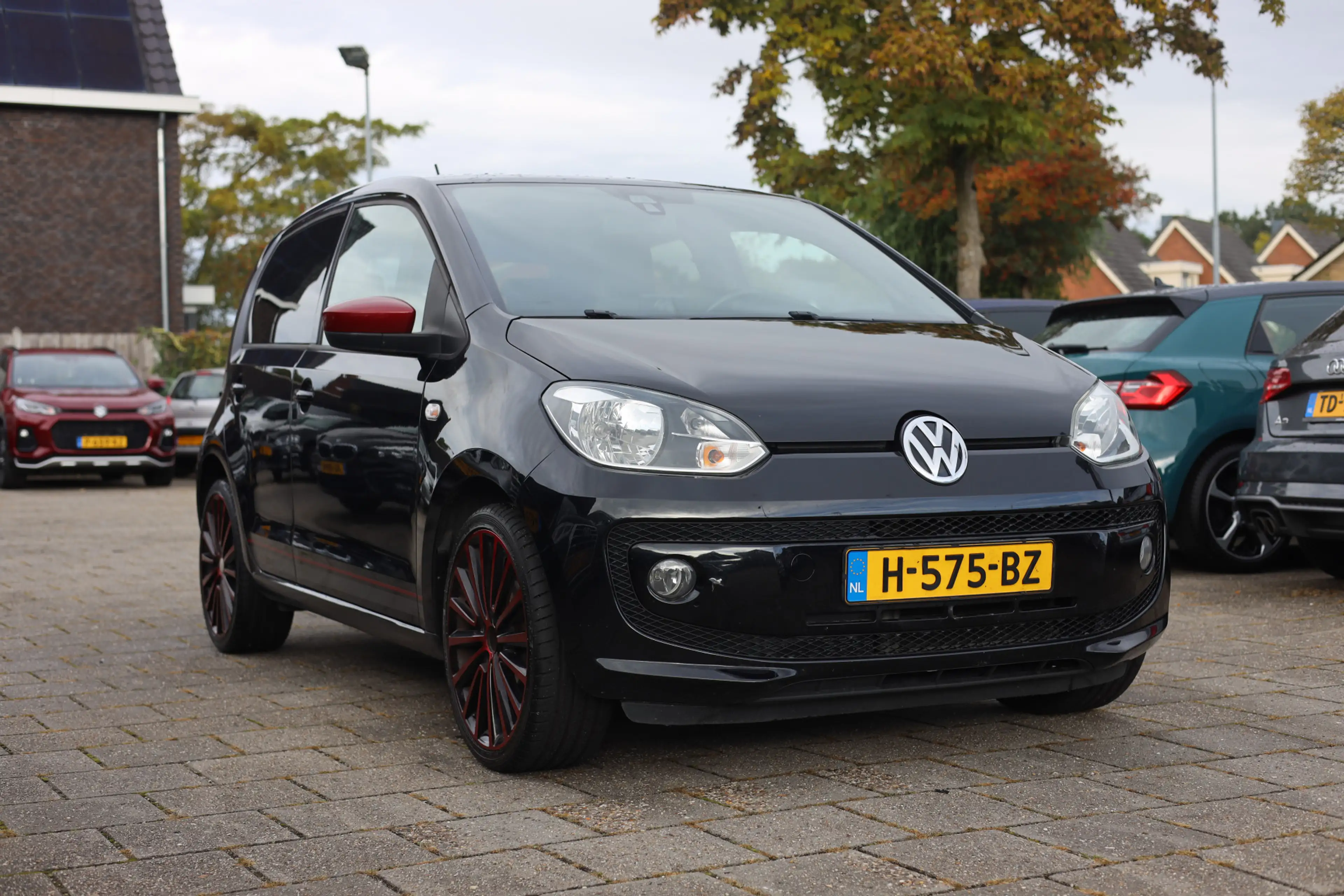 Volkswagen up! 1.0 HIGH UP! BLUEMOTION I AUT I 17 INCH I CRUISE I — photo 4
