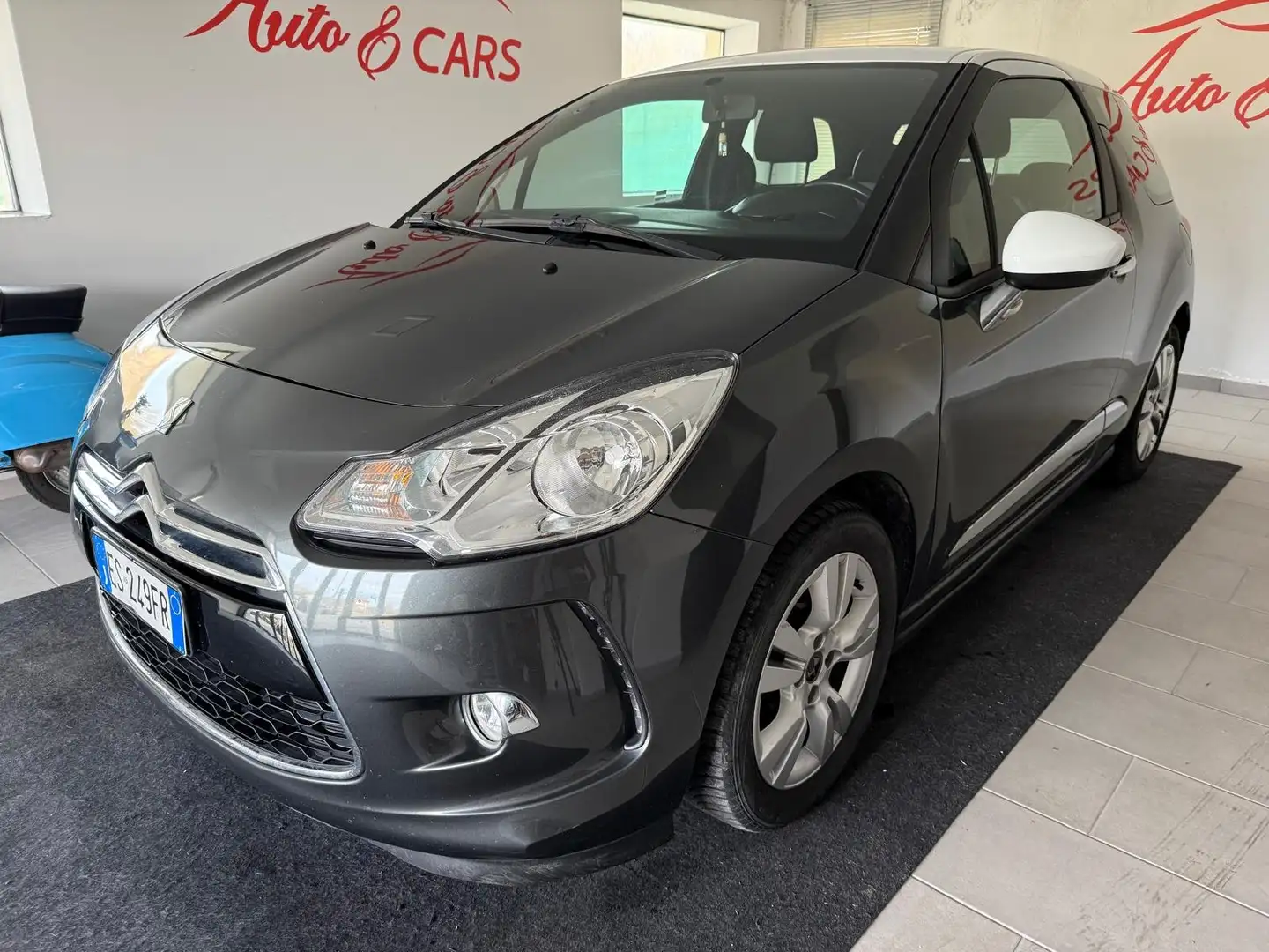 Citroen DS3 1.4 hdi Just Black 70cv NEOPATENTATI Grigio - 1