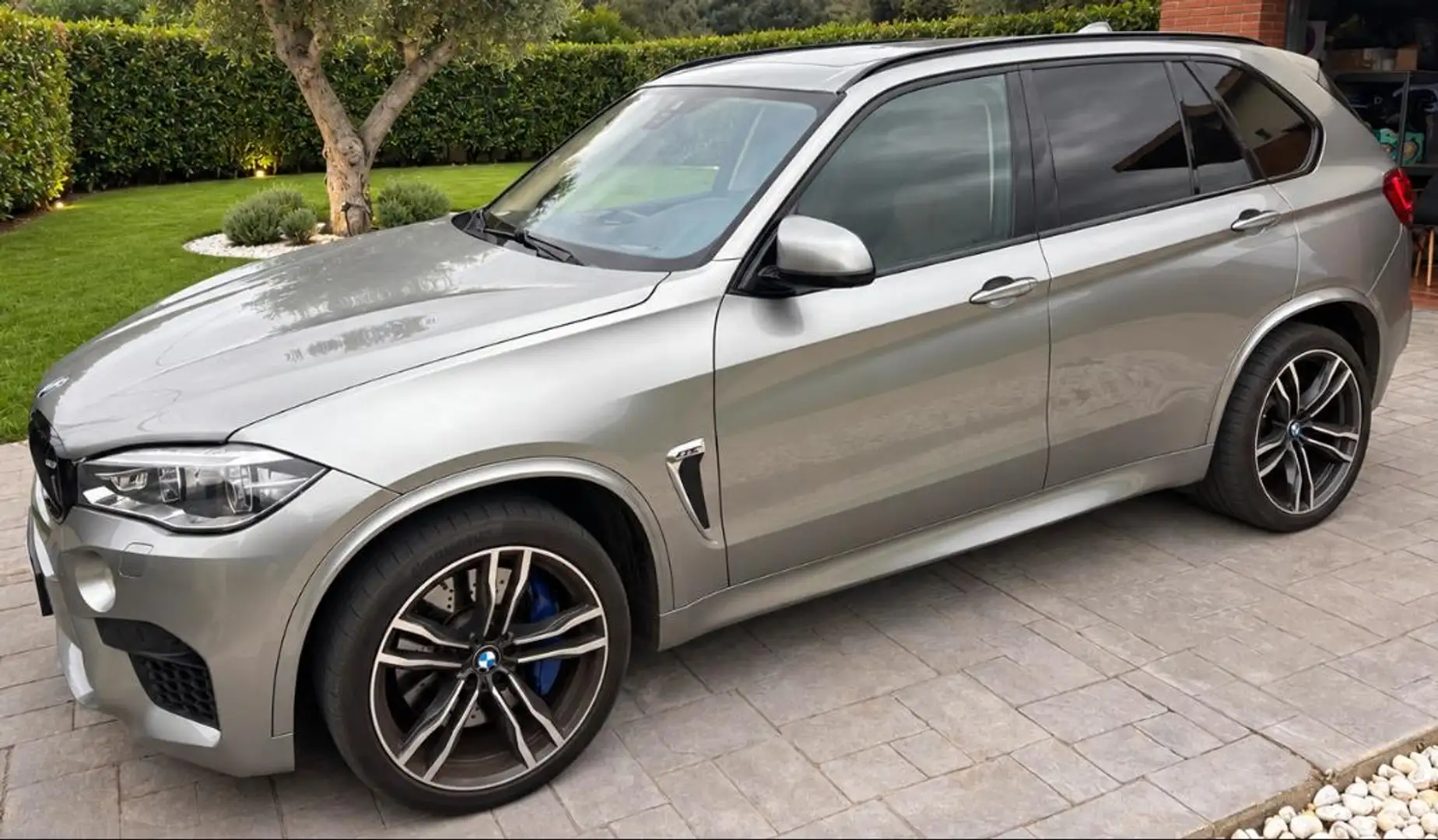 BMW X5 M Vehiculo con Todas Las Revisiones documentadas - 2