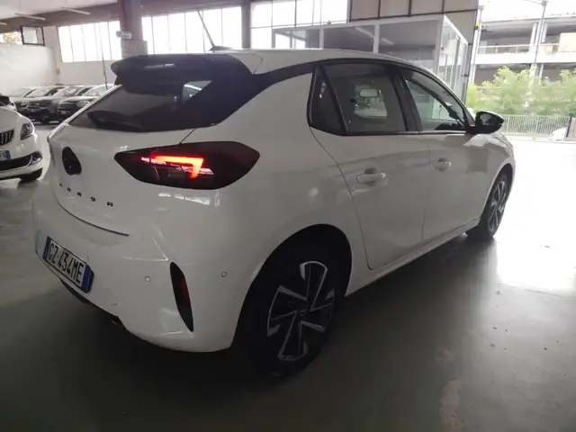 Opel Corsa view 9