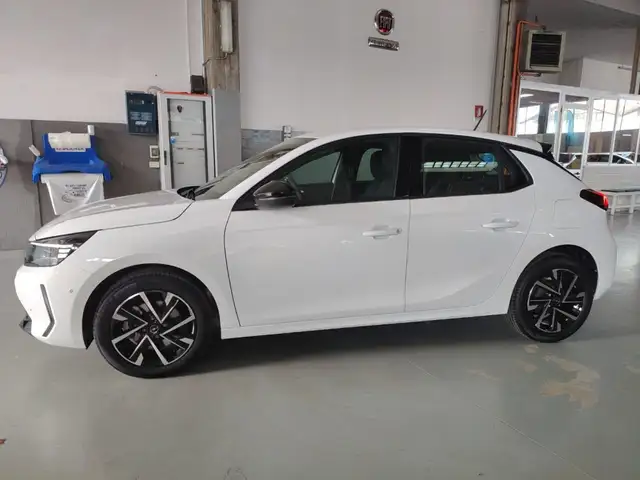 Opel Corsa view 5