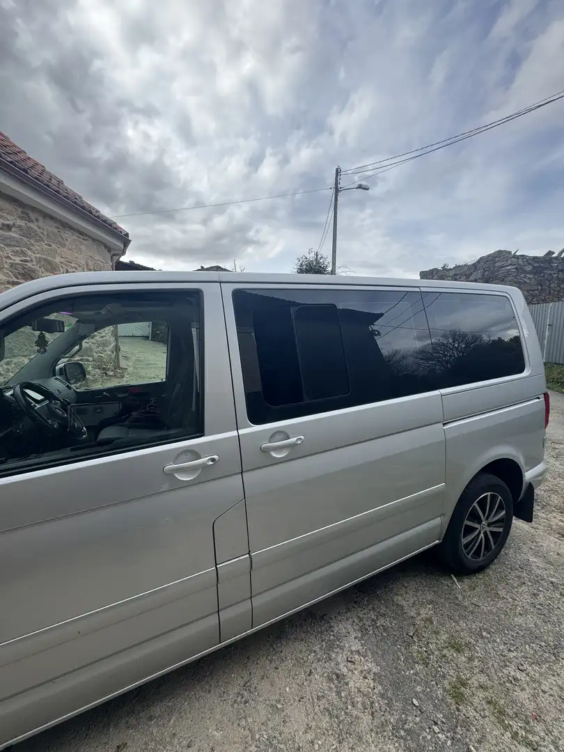 Volkswagen T5 Caravelle 2.0BiTDI BMT Comfort. Edition DSG Comfortline - 2
