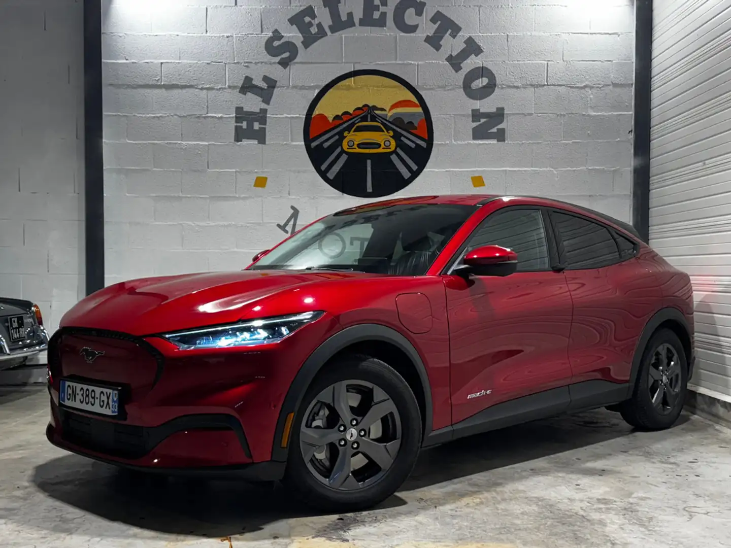 Ford Mustang Mach-E 269 76kWh RWD Standard Range Garantie 12 mois Rosso - 1