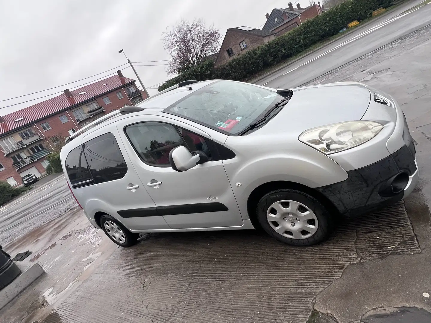 Peugeot Partner Tepee hdi x line euro 5 - 1