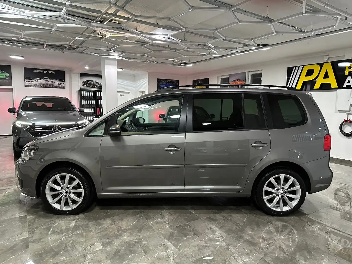 Volkswagen Touran 1.4 TSI Comfortline / Automatik Klima Grau - 2