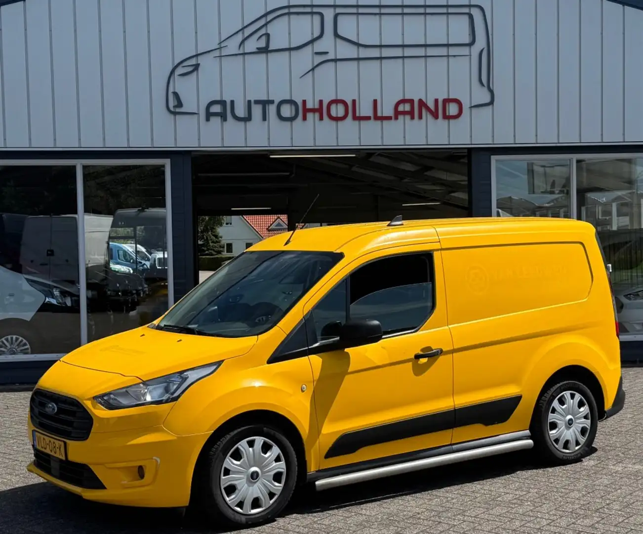 Ford Transit Connect 1.5 TDCI 55KW 75PK EURO 6 AIRCO/ CAMERA/ NAVIGATIE Jaune - 1