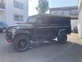 Land Rover Defender 110 Station Wagon E Schwarz - thumbnail 2