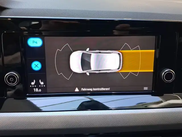 Volkswagen Golf view 16