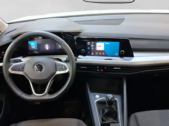 Volkswagen Golf view 5