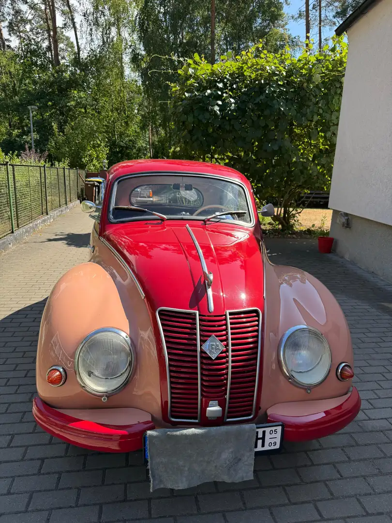 Oldtimer IFA F309/1 Limousine Beige - 1