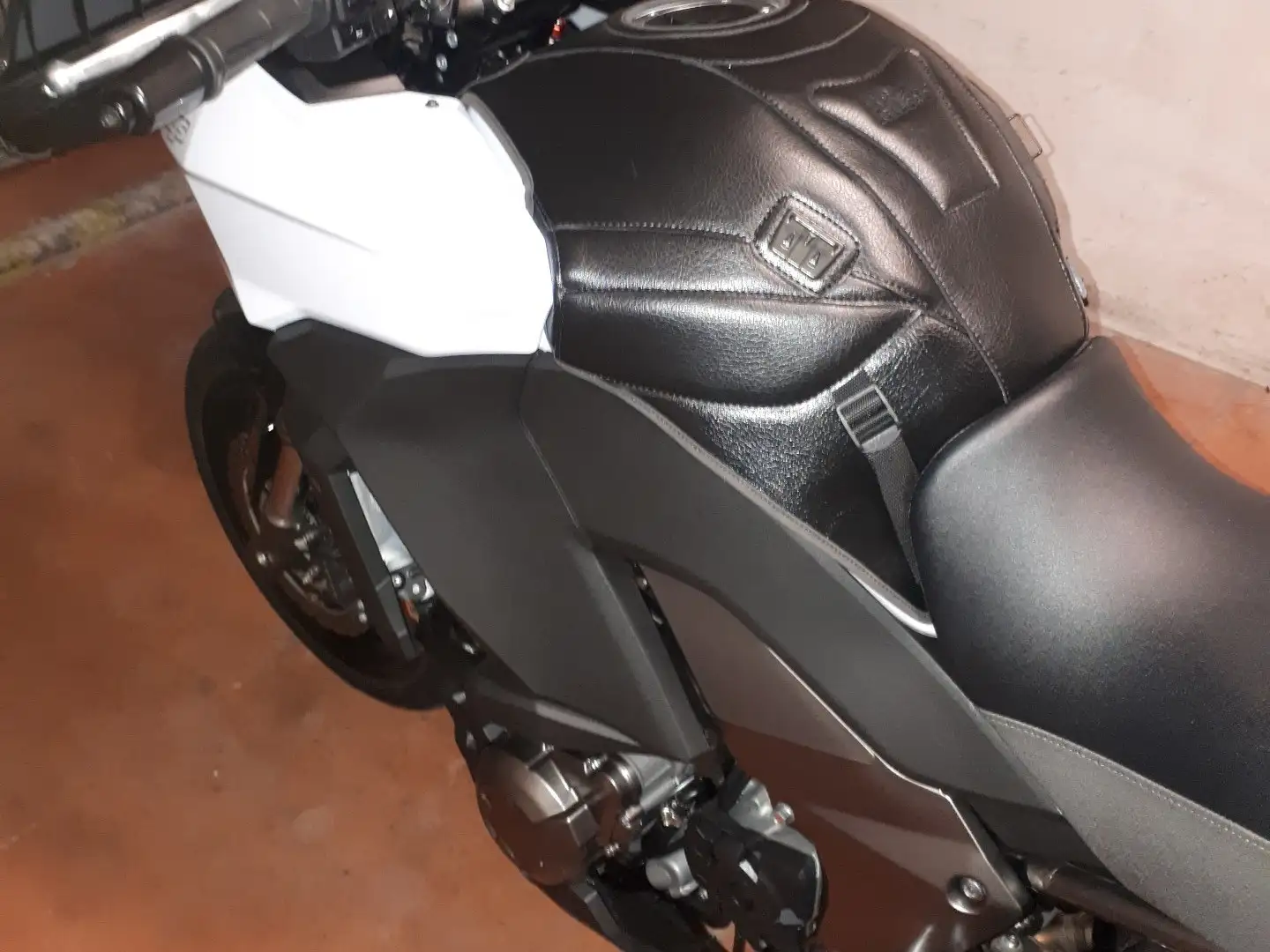 Kawasaki Versys 1000 Grand Tourer Alb - 2