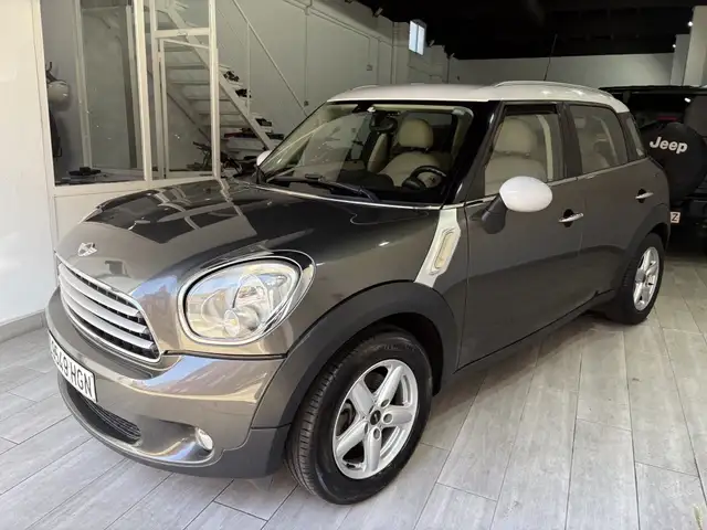 MINI Cooper Countryman D
