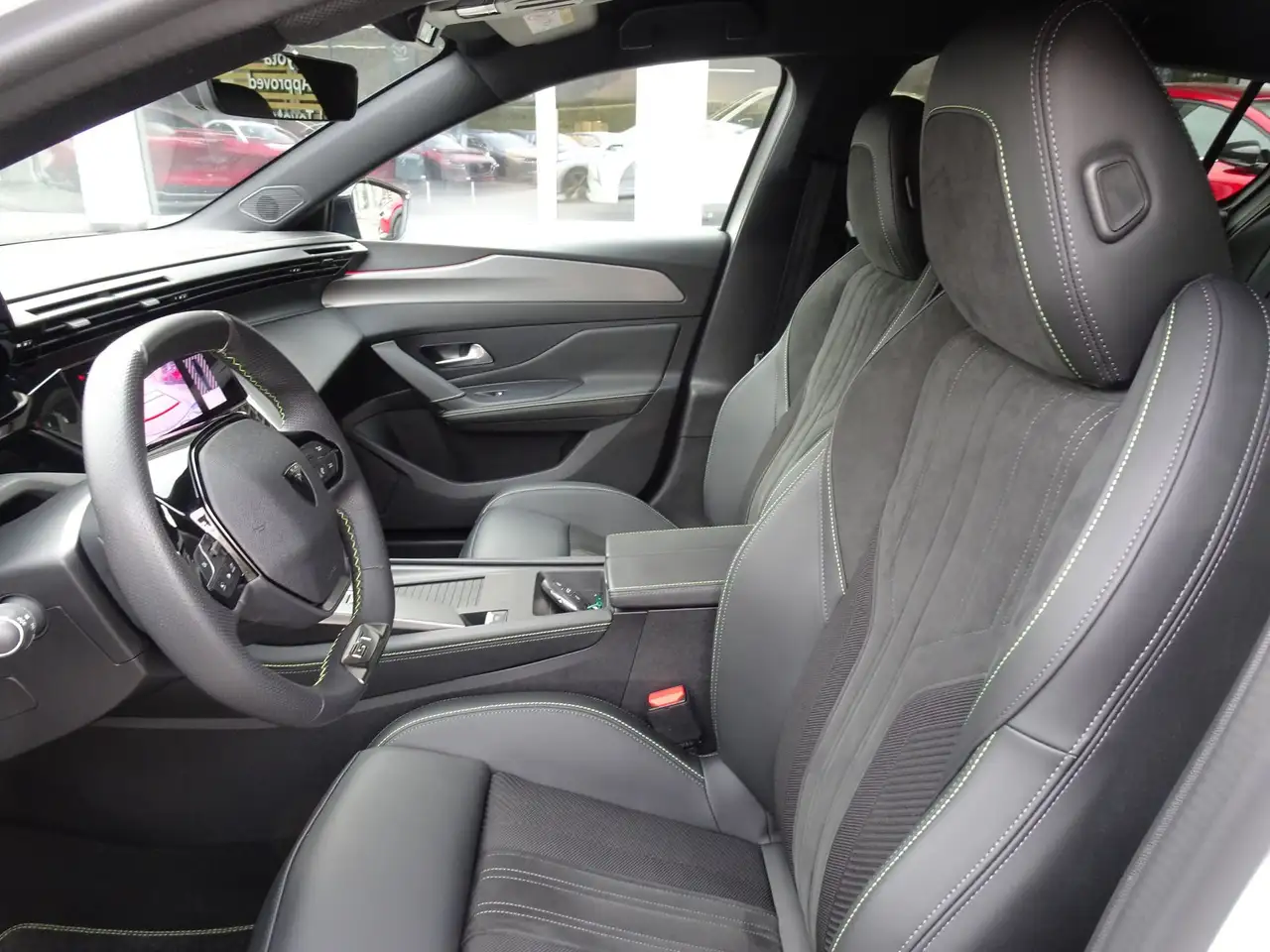 Peugeot 308 3ª serie BlueHDi 130 S&S EAT8 GT 10