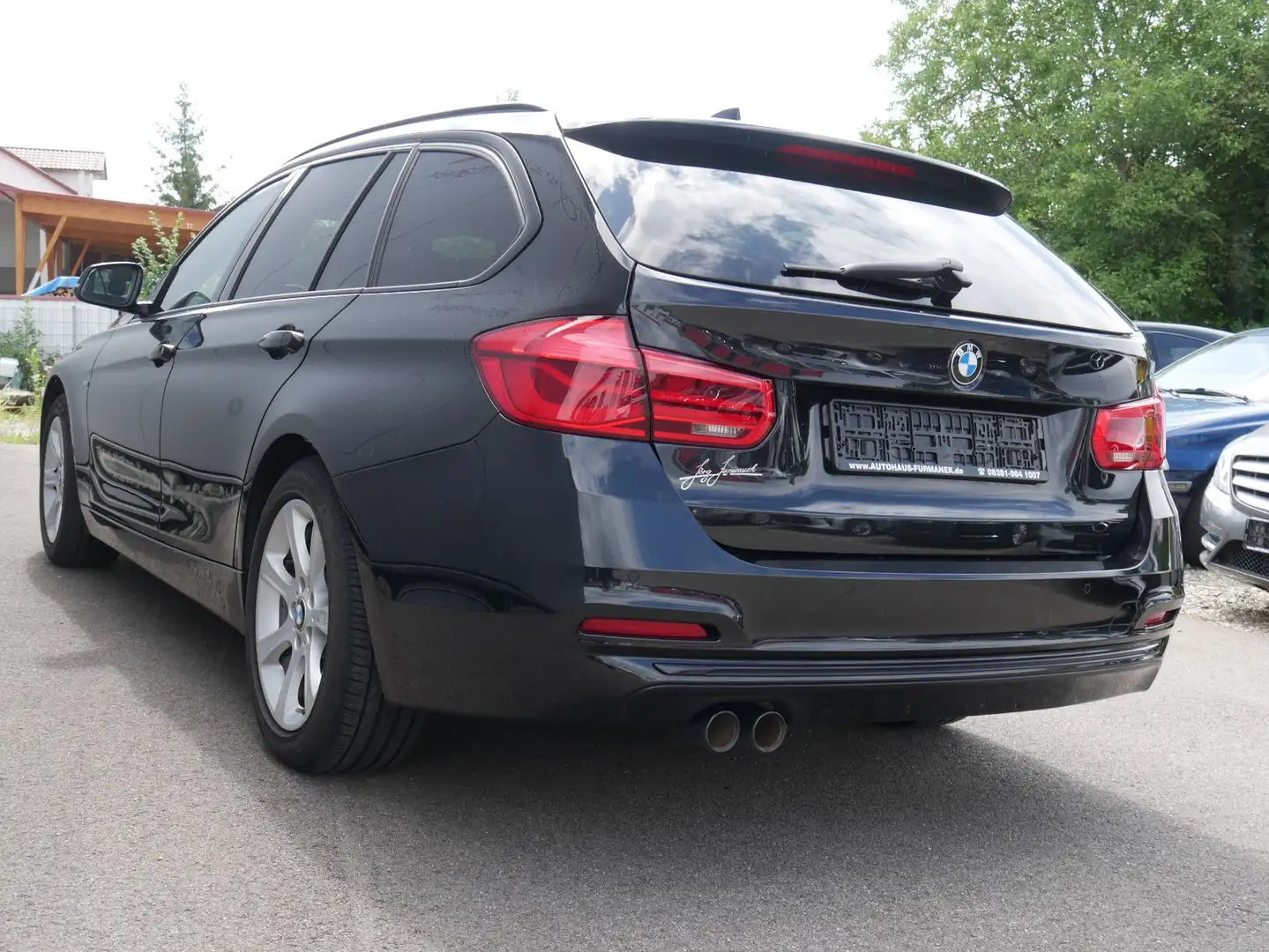 BMW 320 d Touring Sport Line NAVI/LED/AHK/KEYLESS/PDC Negro - 2