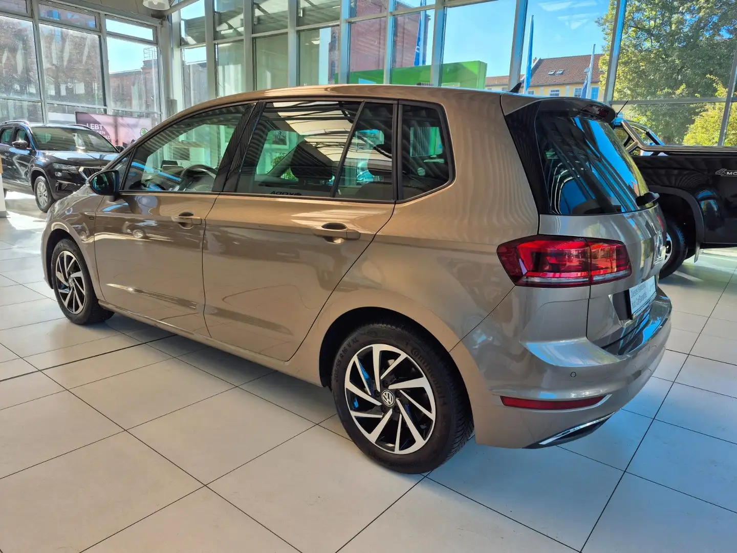 Volkswagen Golf Sportsvan 1.5 TSI DSG JOIN Brun - 2