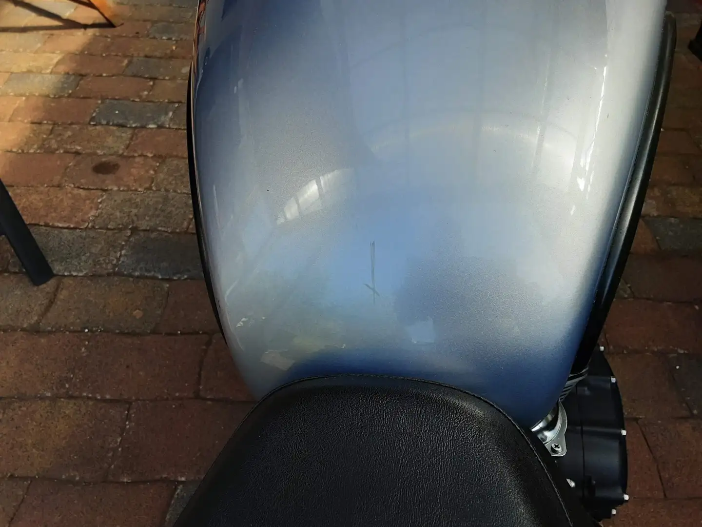 Triumph Bonneville SE Срібний - 2