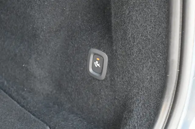 Volvo XC60 view 13