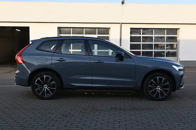 Volvo XC60 view 7