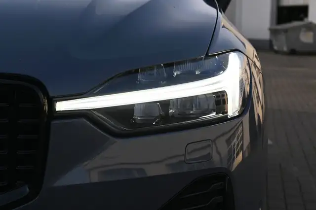 Volvo XC60 view 10