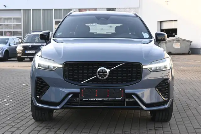 Volvo XC60 view 9