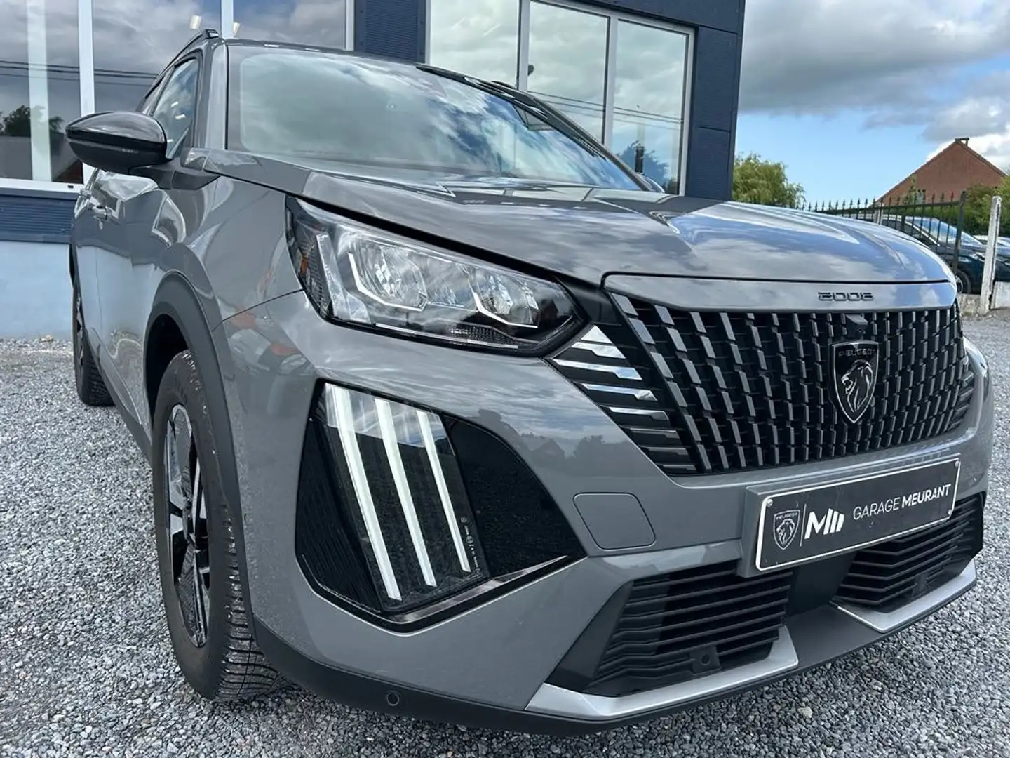 Peugeot 2008 1.2 PureTech Allure Pack S Gris - 2